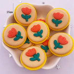 peinture résine kawaii biscuits décorés fleurs stylisées couleurs vives décorative enfantine bricolage scrapbooking