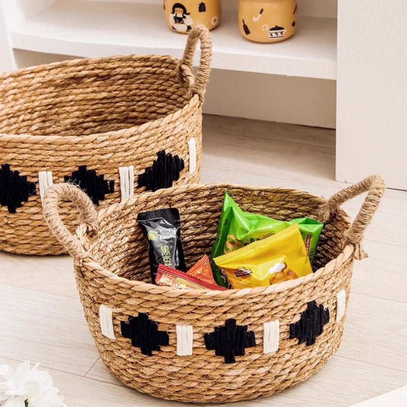panier tissé rotin naturel blanc noir franges motifs ethniques boho respectueux environnement
