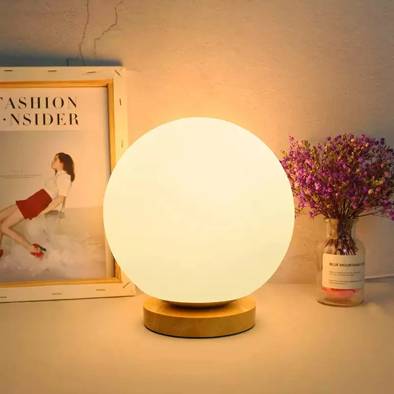 Lampe de chevet branchée sur port USB pour recharge