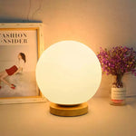 Lampe de chevet branchée sur port USB pour recharge