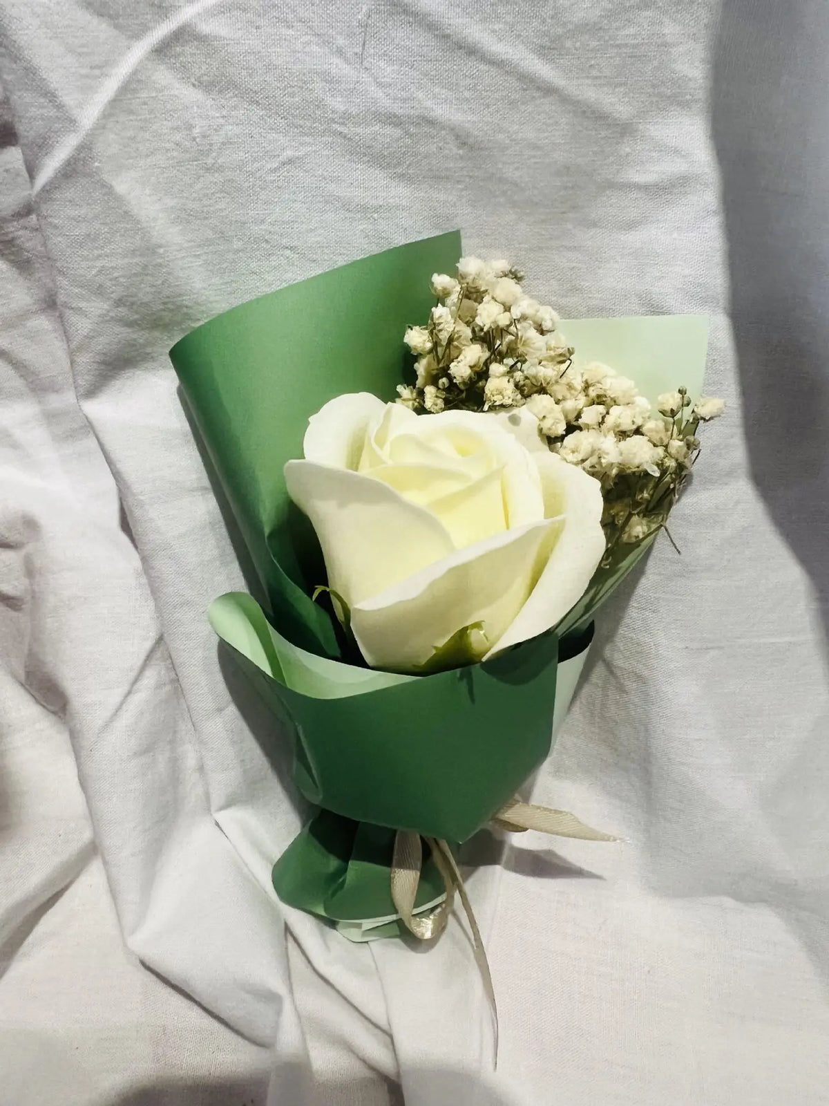 bouquet fleurs artificielles roses pâquerettes decoration intérieur saint valentin mariage anniversaire