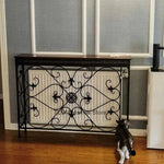 console classique vintage bois ornements floraux marron noir blanc decoration salon couloir