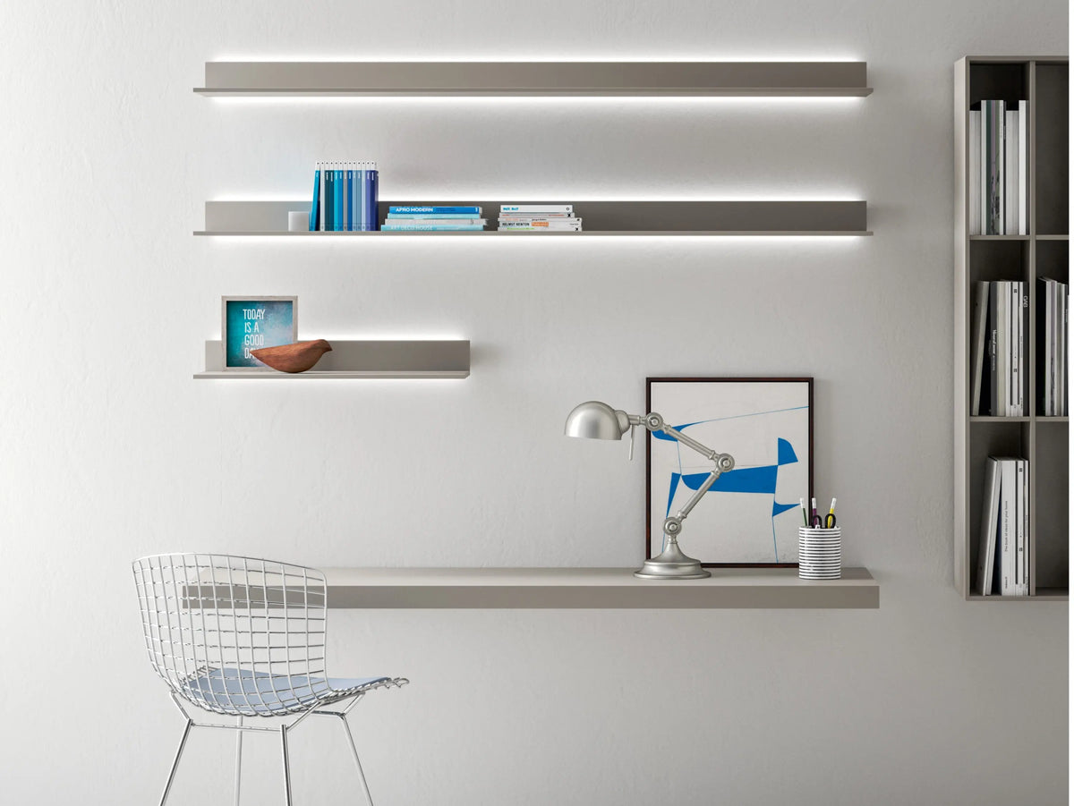 étagère murale moderne aluminium noir sans motif contemporaine salon horloge vase livres