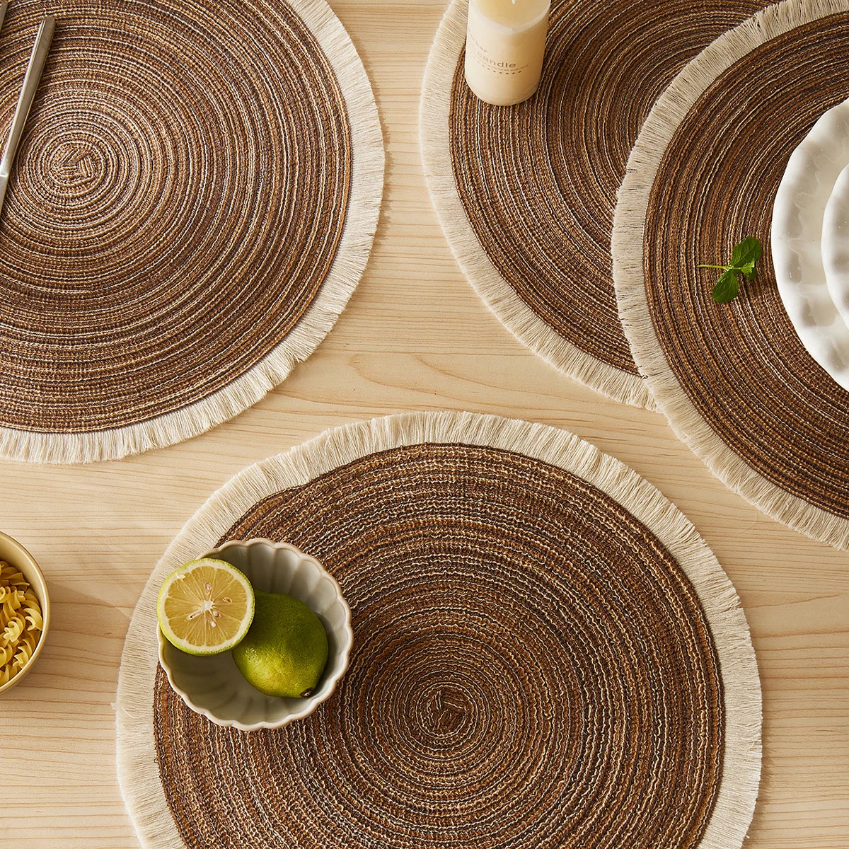 Set de table rond en polyester écologique vert avec frange décorative