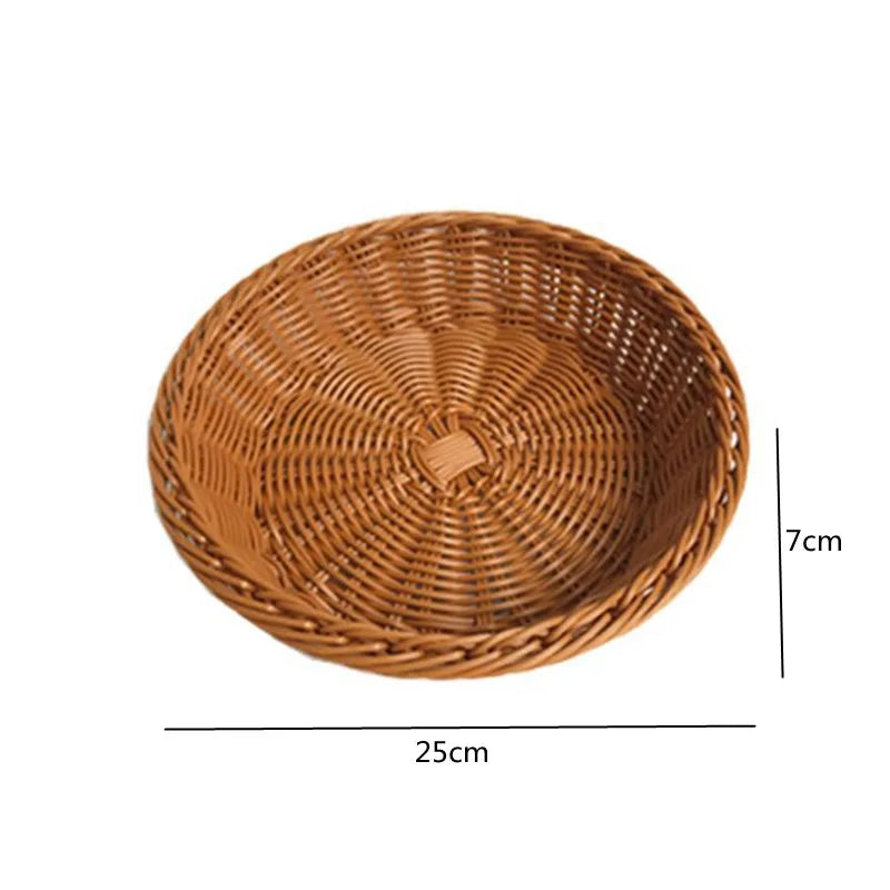 paniers rangement rotin tressé marron clair traditionnels réutilisables fourchettes bois décoration maison multifonctionnels