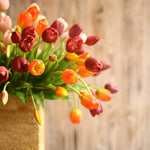 bouquet tulipes artificielles jaune orange rouge blanc décoration intérieure moderne vase verre anniversaire mariage