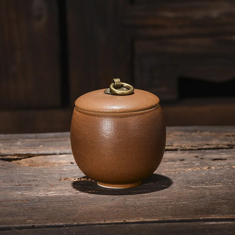 pot thé céramique classique poignée métallique couvercle texture grainée décoratif