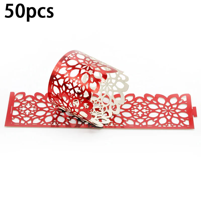 serviettes pliées motif géométrique clips métalliques mariage anniversaire décoration table vert blanc bleu jaune