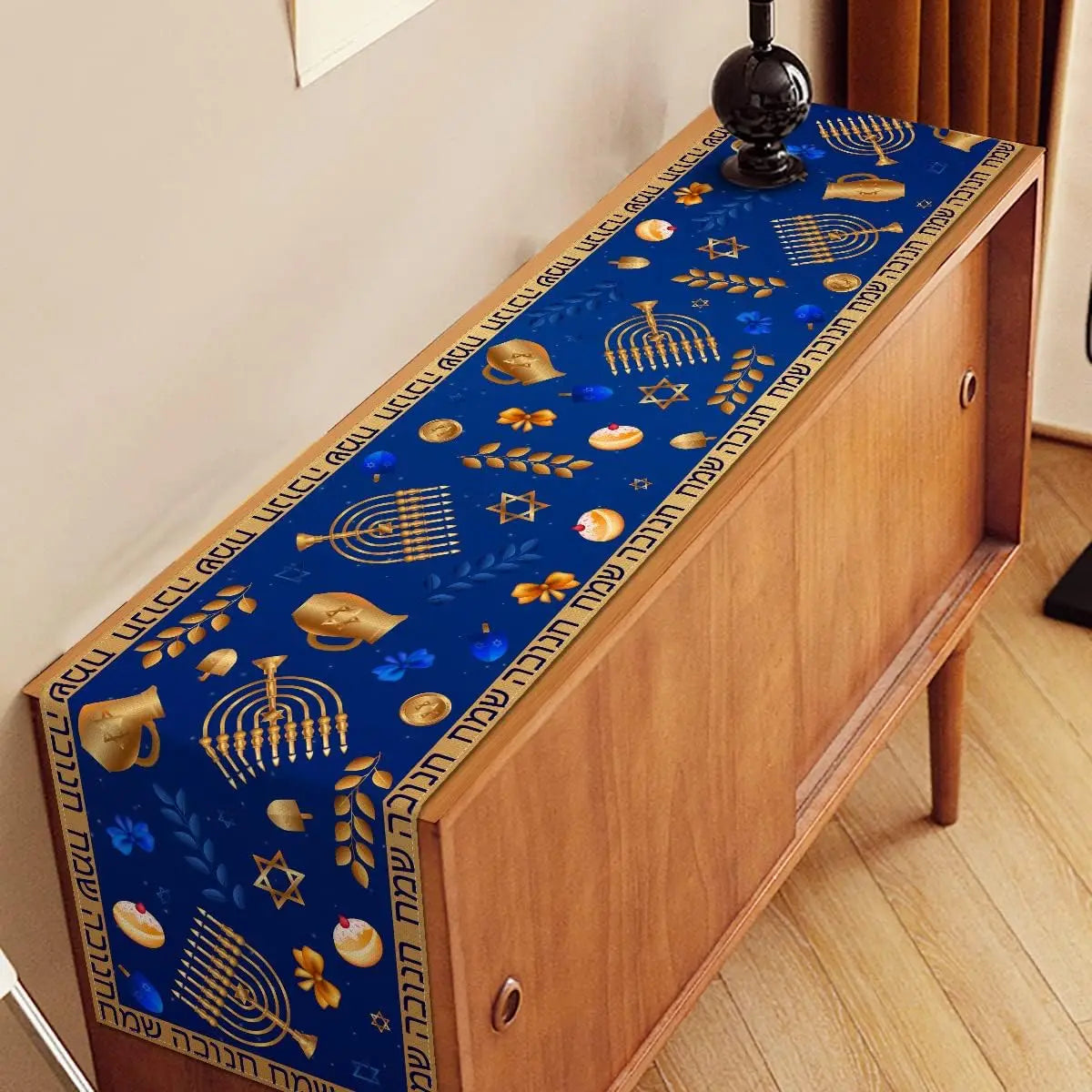 table table lin motif hanouka menorah bleu doré traditionnelle festive juive texto hébreu