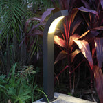 lampe led impermeable moderne noire contemporaine ip65 fixee plaque carrée extérieure jardin villa