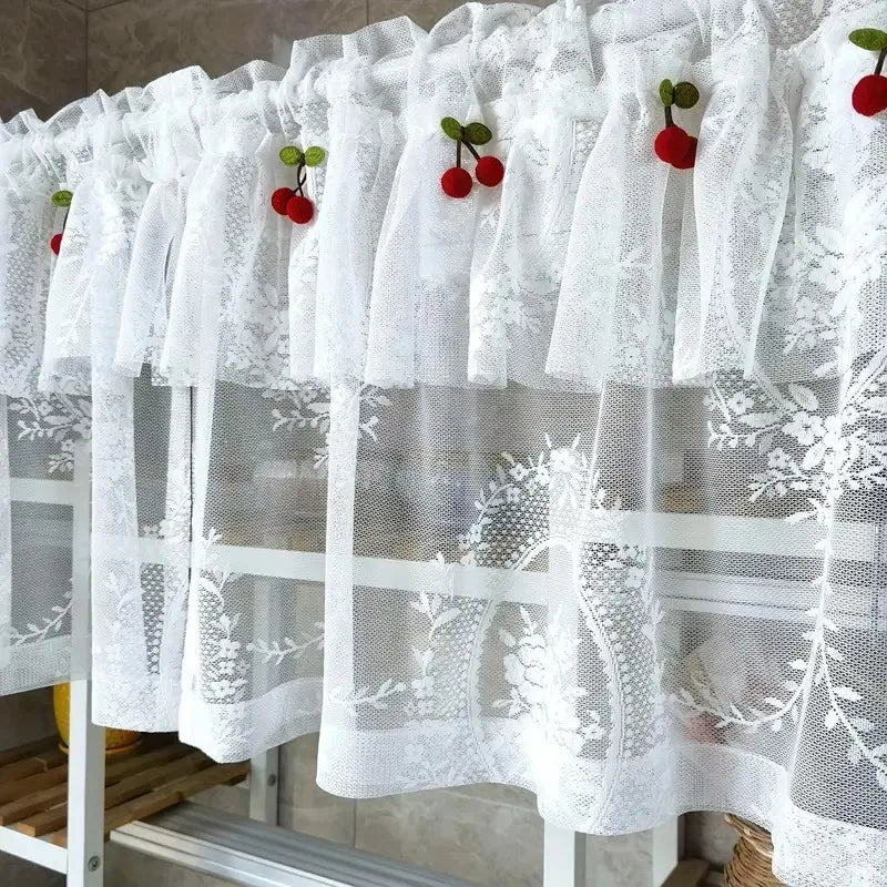 rideau dentelle blanc motif floral transparent classique erotique pompons cerises