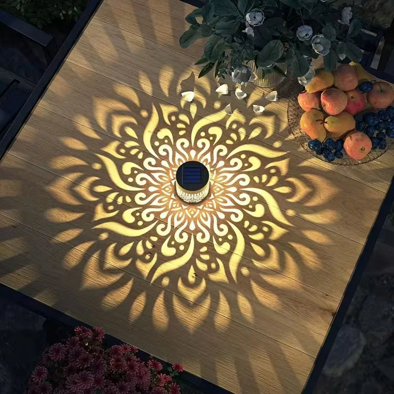 lampe solaire décorative moderne noire dorée floral ajouré ip44 autonome contemporaine