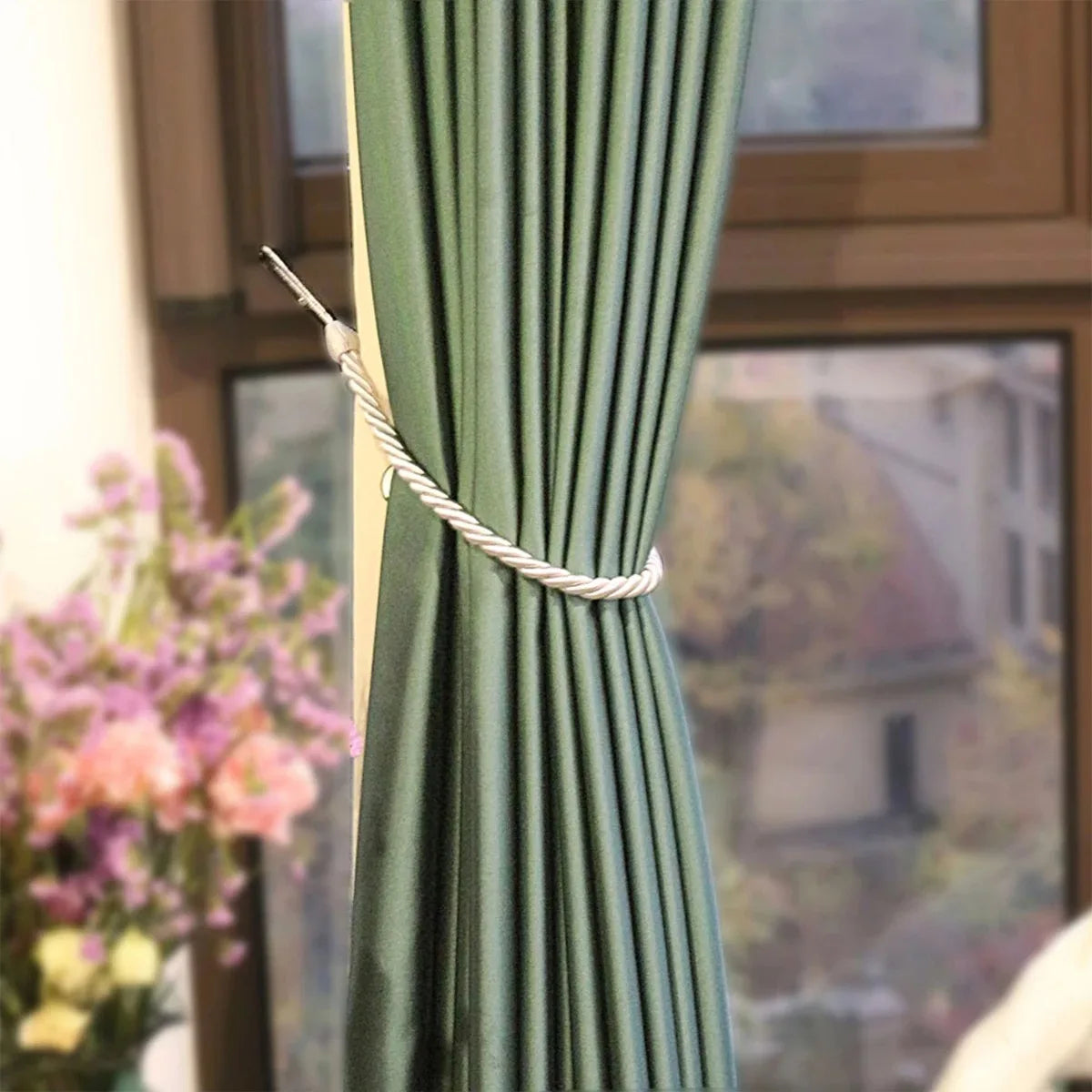 rideau ruban torsadé moderne vert beige gris clair anneaux métalliques inclusion polonais voies accessoires