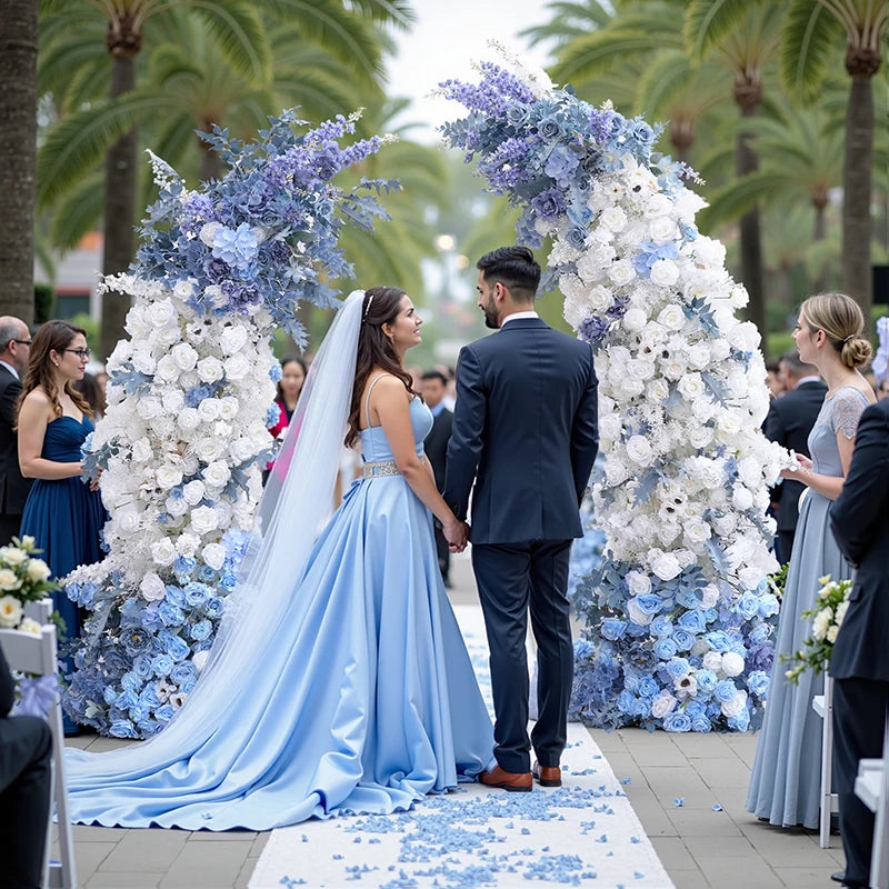 Arche décorative mariage fleurs artificielles bleu blanc vert feuillage classique festifextérieur