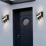applique murale moderne noire lumiere dorée escalier geometrique led ip65 aluminium
