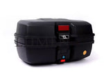 boîte rangement casques moto noire pratique fixations incluses grande capacité 56.6cm 41.5cm 31cm