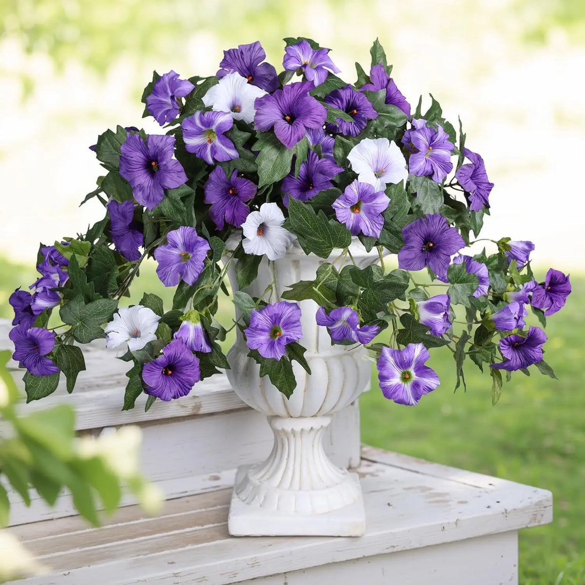 bouquet fleurs artificielles violettes feuilles vertes deco intemporelle classique maison mariage anniversaire