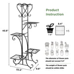 Support pot de fleurs en fer forgé sur un balcon ensoleillé