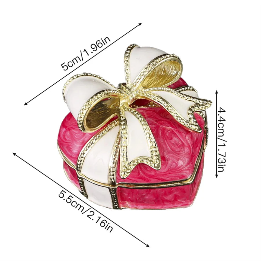 boîte bijoux vintage rose fleurs blanches oreilles anneaux broches élégante dorée transparente cadeau anniversaire