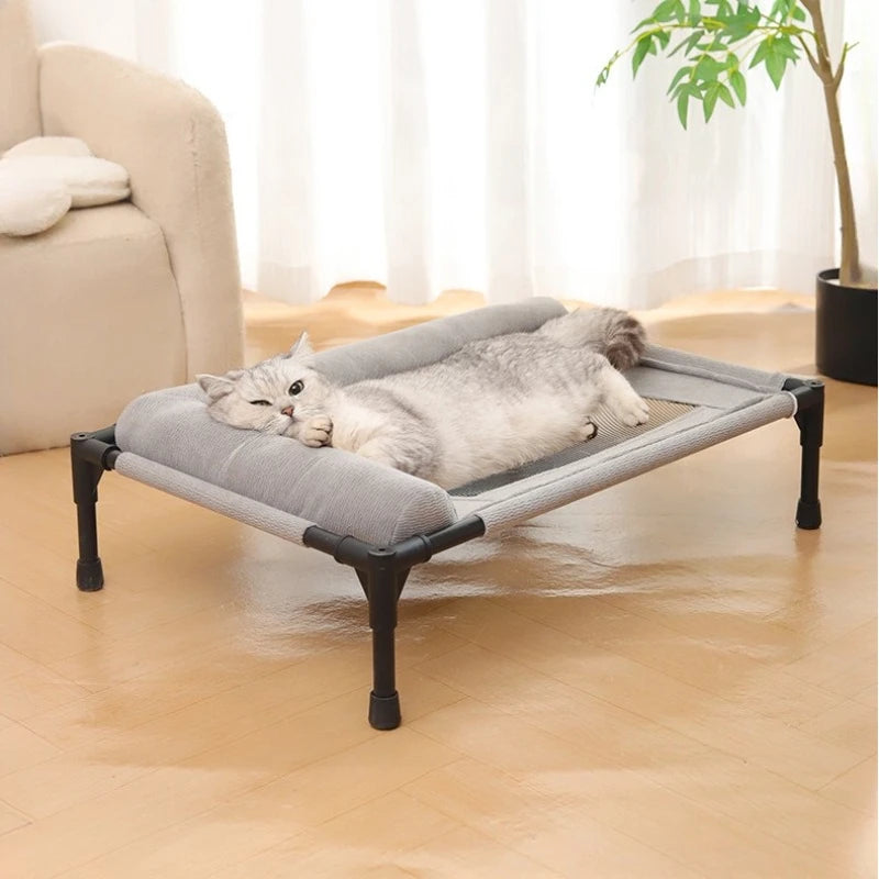 lit chat moderne surélevé tissu maille gris clair structure métallique pieds noirs coussin