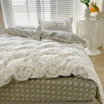 ensemble literie coton fleurs papillons blanc gris vert clair classique romantique doux confortable