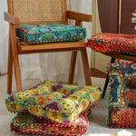 coussin carré géométrique floral ethnique 42cm bleu rouge vert jaune beige pompons fixations