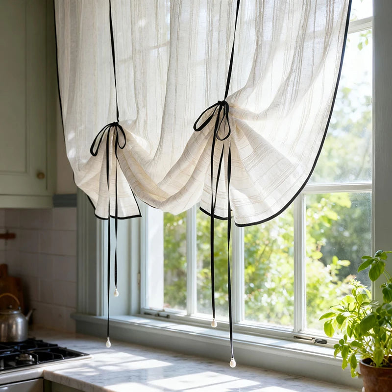 rideau blanc cassé transparent rustique tissu texturé fenêtre extérieure chambre salon