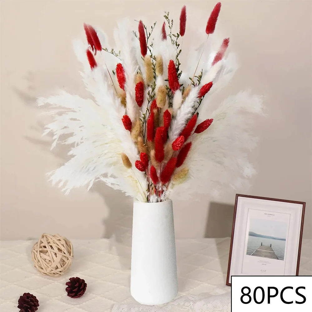 bouquet dried flowers naturel rouges blancs vase beige decoration maison anniversaire fete