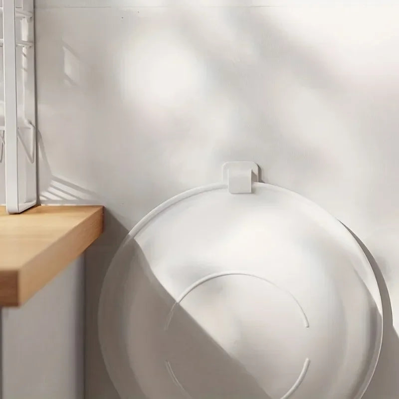 couvercle toilette blanc clips adhésifs pratique moderne salle bain rangement