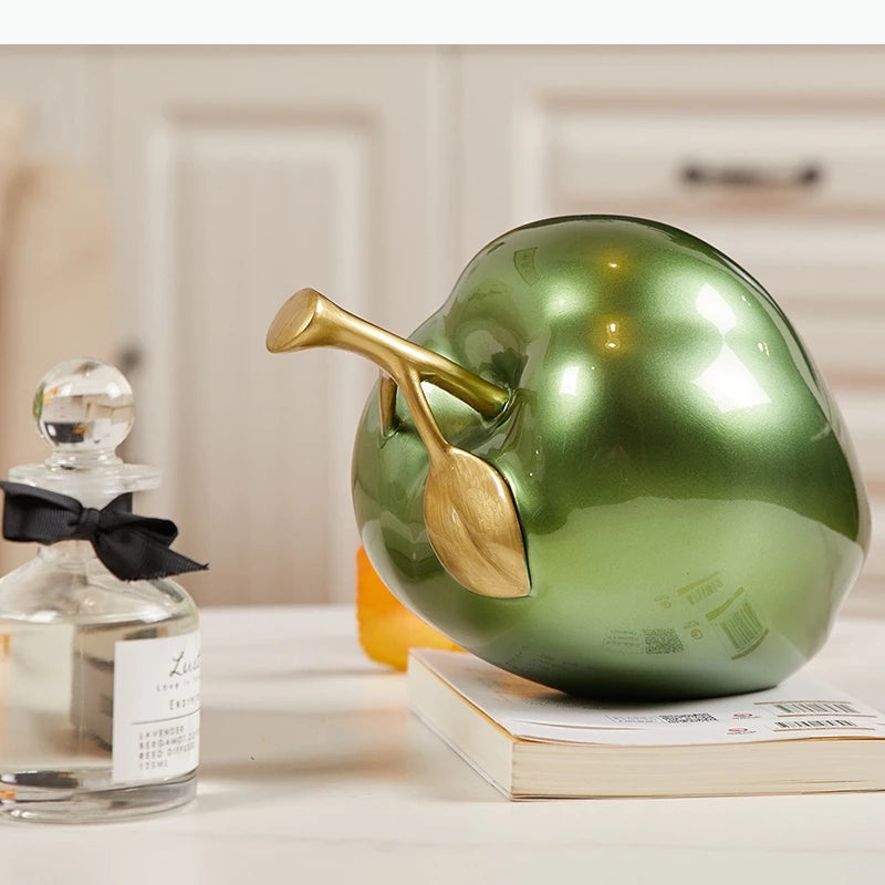 décoration intérieure moderne pomme verte rouge résine brillante 13cm dorée