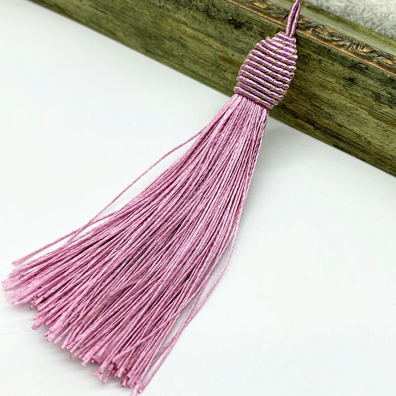 pompons polyester 15cm couleur beige rouge jaune bleu clair rose bleu marine décoratif vêtement