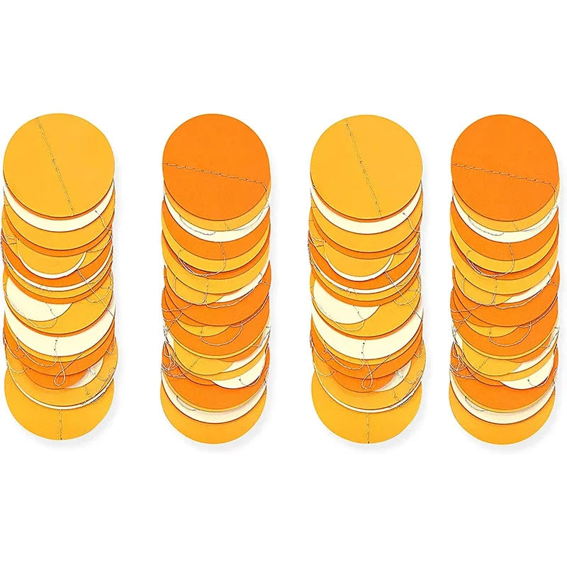 guirlandes papier orange blanc cercles décoration anniversaire mariage fêtes automne Thanksgiving