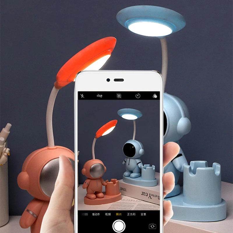 lampe led astronaute rose bleu blanc support stylos rechargeable moderne cartoon enfants