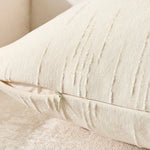 coussin decoratif moderne minimaliste 45x45cm texture striee couleur beige jaune blanc cassé