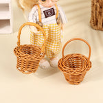 panier tressé marron clair blanc traditionnel poignées enfant rangement maison jeu simulation 12ans fantaisie