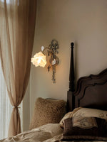 lampe murale vintage cuivre fleurs roses classique ornement métallique opalescent led chambre décoration fixations