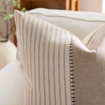 housse coussin décorative rustique rayures horizontales beige bleu marine rose clair polyester