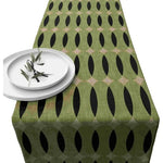 nappe lin géométrique moderne vert olive noir beige assiettes blanches branches feuilles restaurant cuisine