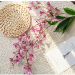 décoration intérieure bouquet artificiel fleurs roses soies feuilles vertes mariage anniversaire moderne minimaliste