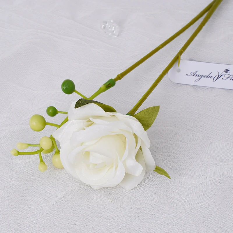 Bouquet fleurs artificielles roses blanches rouges violettes orange classique decoration table mariage événement