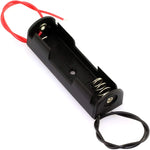 support batteries aa vis fixations boites rangement cables cuivre noir pragmatique multifonctionalité slots