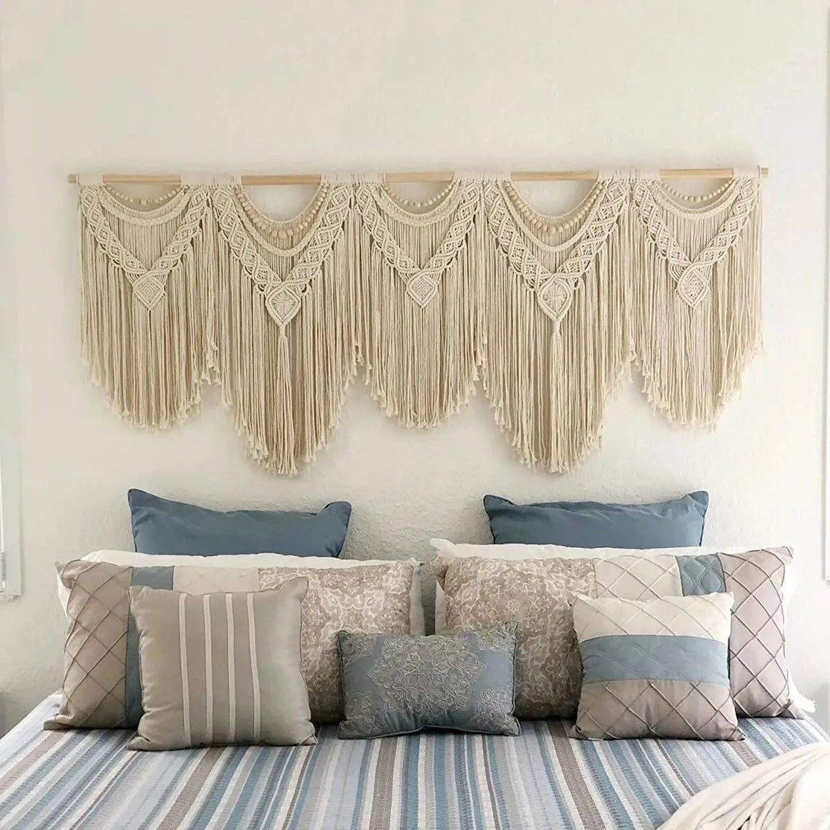 tapisserie macramé bohème franges géométriques beige clair mur décoration artisanal coton lavage main