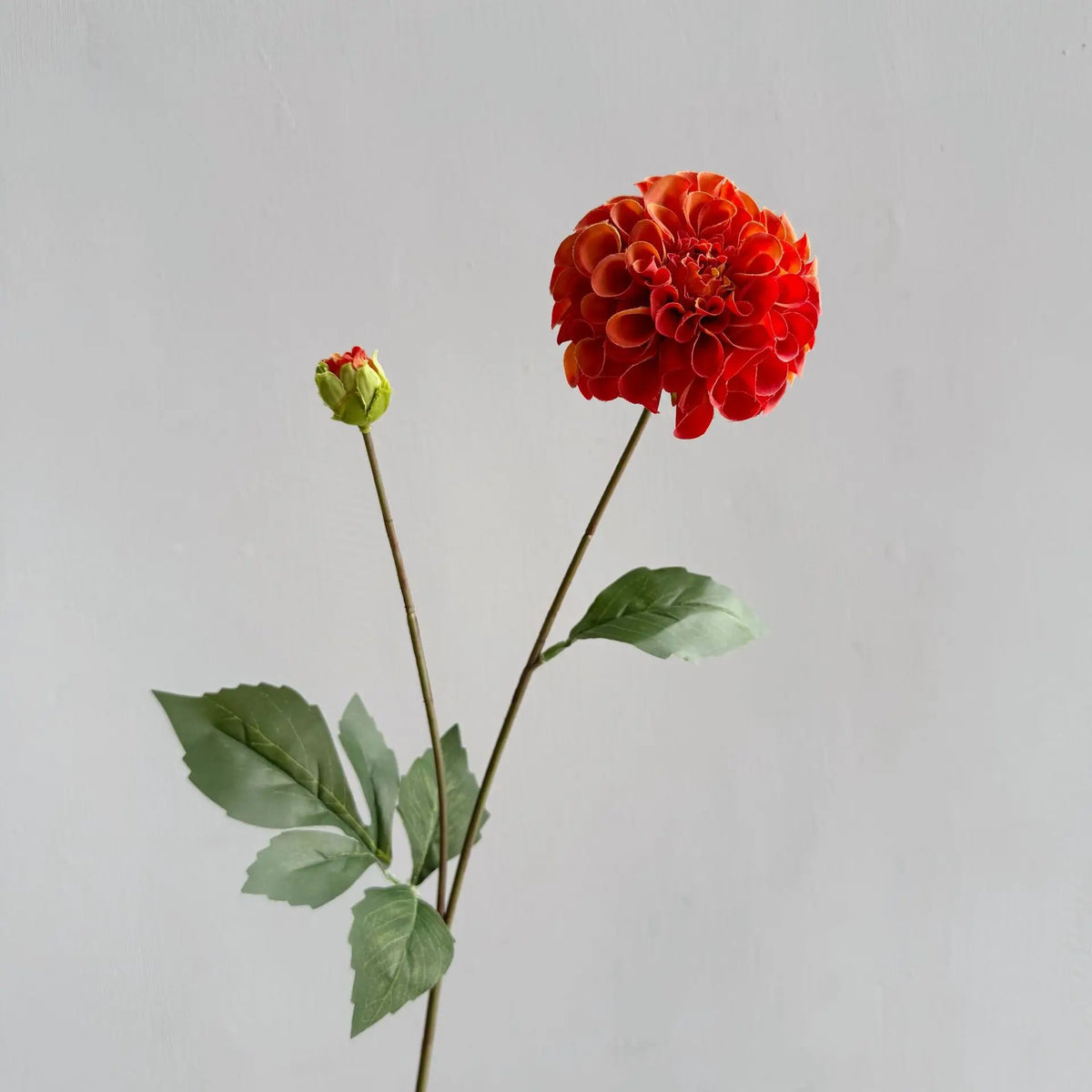 bouquet dahlias artificiels rose blanc rouge violet orange détaillés intérieur mariage festiveDecoration