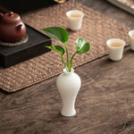 vase table céramique blanc minimaliste simple decoration maison arrangement fleurs thé cérémonie