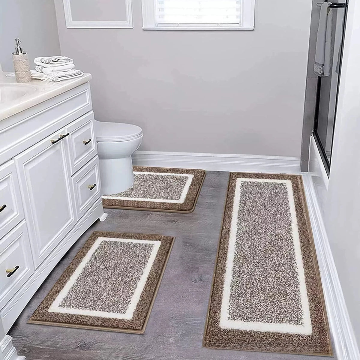 tapis sol microfibre moderne gris blanc bordure blanche antidérapant salle bain