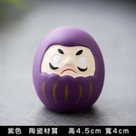 statue daruma gris relief sculpté artisanal traditionnel maison décoration bouddhiste