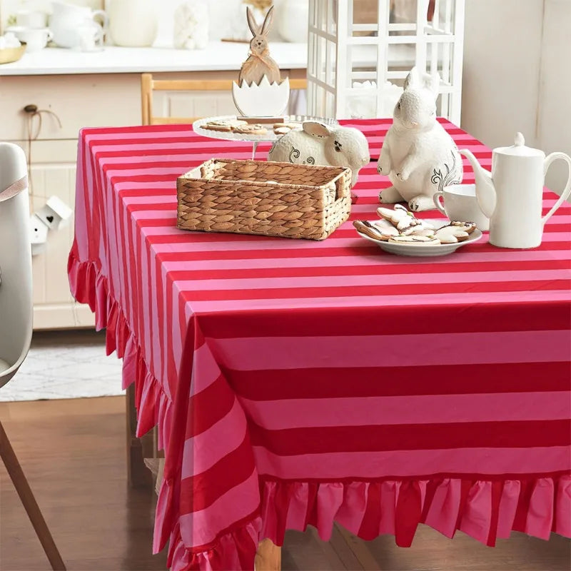 nappe rayée rouge rose moderne anti rayures volants table manger décoration maison festive polyester