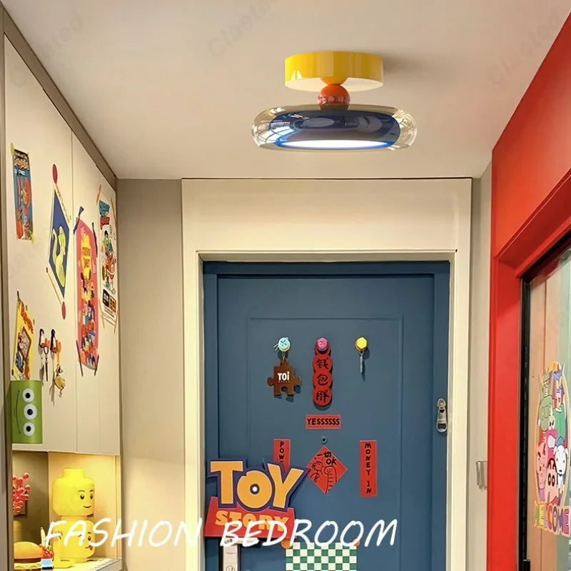 plafonnier moderne jaune bleu orange chambre enfant lumineux léger fixe décoratif figurines stickers ludique