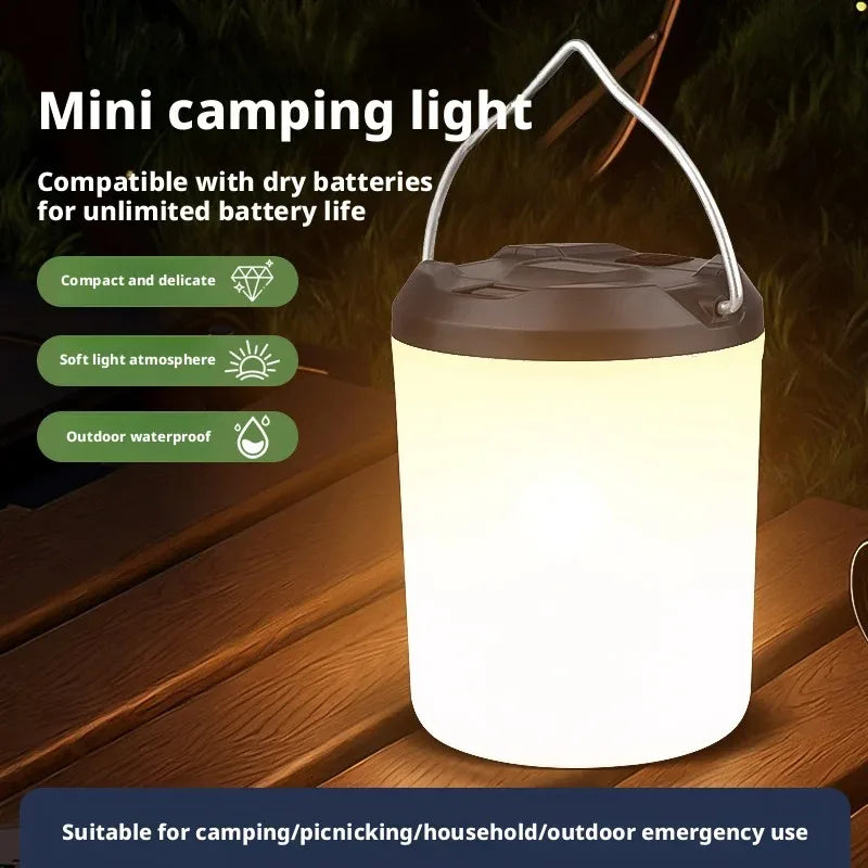 lampe camping portable led blanc noir moderne anneau métallique fixe ambiance extérieur