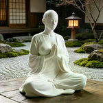 statue méditation zen blanche texture lisse minimaliste décoration intérieure ornement opale chambre salon yoga